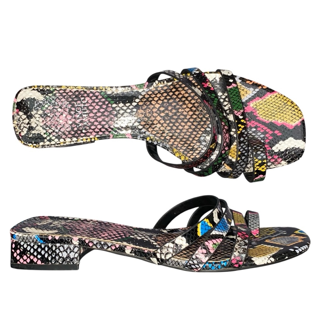 V14 Vince Camuto Sandals